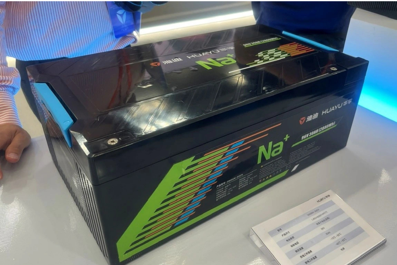 Pin natri-ion giảm rủi ro cháy nổ: Bước ngoặt mới cho ngành xe máy điện?