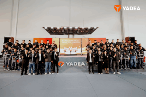 Artboard 1 Hội tụ tri thức – Nâng tầm chuẩn mực dịch vụ toàn cầu cùng Yadea
