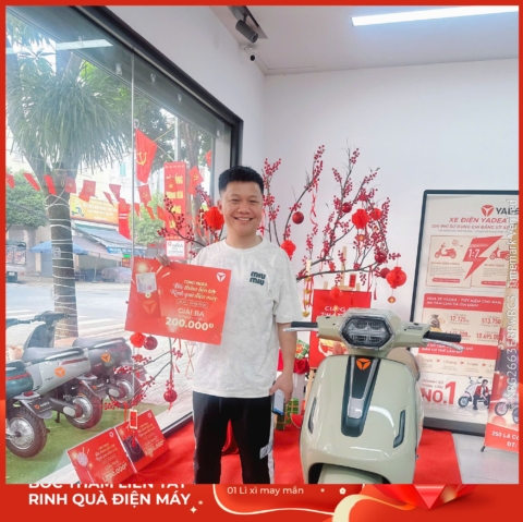 Lộc xuân gõ cửa – Nhiều khách hàng YADEA may mắn nhận quà điện máy AQUA giá trị
